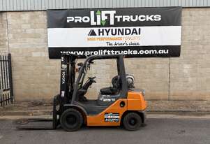 Toyota 2.5T 4700mm 3 Stage Forklift Refurbished