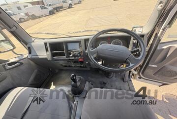 2015 Isuzu NLR 200 Short 4x2 Service Truck (Car Licence)