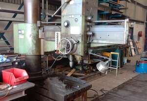 Radial Drill No 5 morse taper 1250 from column to centre with box table