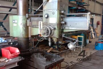 Radial Drill No 5 morse taper 1250 from column to centre with box table