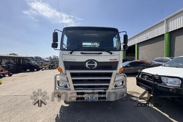 2019 Hino 500 FM 2632 6x4 Tray Truck