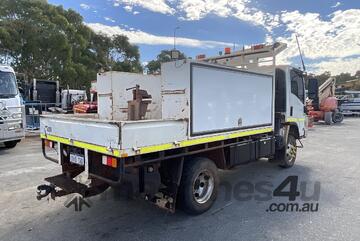2011 Isuzu NPS 300 4x4 Tray Truck