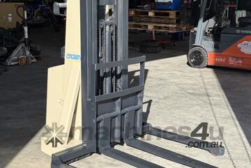 FORKLIFT WALKIE WALKY STACKER ELECTRIC CROWN 20MT