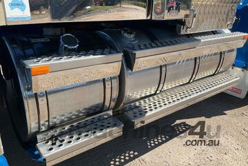 2021 Kenworth T909 Prime Mover