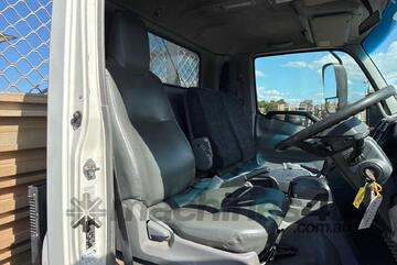 Hino 2016   300 921 Table Top