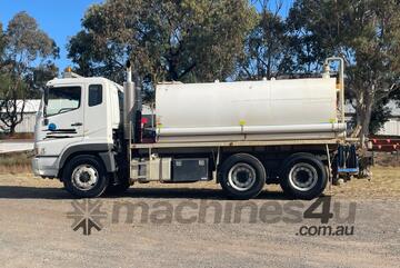 MITSUBISHI FV 500 WATER TRUCK.
