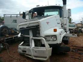 1999 MACK TRIDENT DISMANTLING - picture0' - Click to enlarge