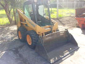 Mustang 2054TB Skid Steer Loader - picture0' - Click to enlarge