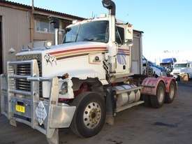 1998 MACK TRIDENT CLS - picture0' - Click to enlarge