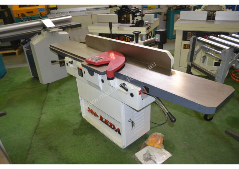 caption Spiral head planer
