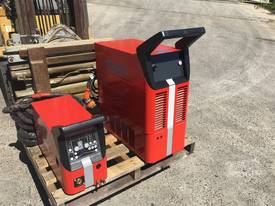  weldmax pts500 Amp water cooled  - picture0' - Click to enlarge