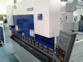 CMT NC PRESS BRAKE 138T x 3200 E21 - picture0' - Click to enlarge