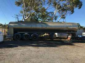 28000 lt  STAINLESS STEEL TANKER  - picture0' - Click to enlarge