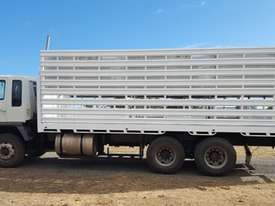 Hino FM 2001 6x4 axle grouping Truck & cattle/shee - picture2' - Click to enlarge