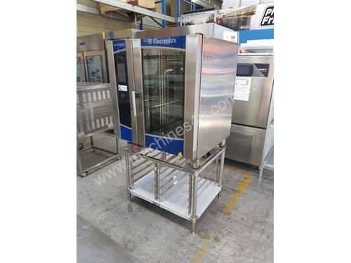 Scratch and dent electrolux 10 tray combi steamer 