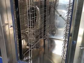 Scratch and dent electrolux 10 tray combi steamer  - picture2' - Click to enlarge