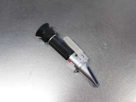 Refractometer - picture1' - Click to enlarge
