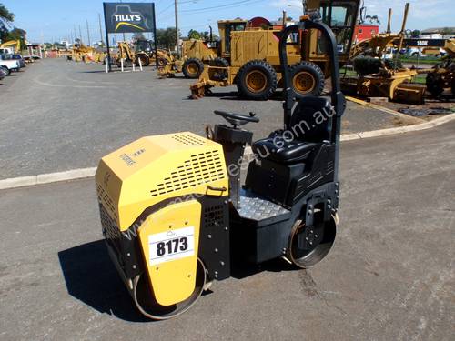 2018 Unused Storike ST-1000 Vibrating Dual Smooth Drum Roller *CONDITIONS APPLY*