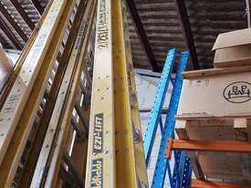 Fiberglass Extension Ladder Oldfields 5mt Closed 8.8 Extended Ezi Lift Ladders - picture0' - Click to enlarge