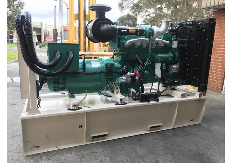 caption 280kW/350kVA 3 Phase Skidmounted Diesel Generator. Cummins Engine.