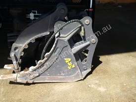 Used MGB050 5t Excavator Multi Bucket Thumb Grab - picture0' - Click to enlarge