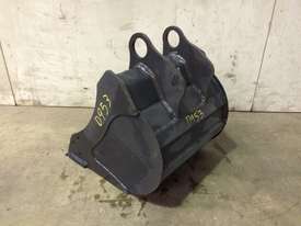 UNUSED 400MM BUCKET WITH BLANK HOOKUPS SUIT 1-2T EXCAVATOR D953 - picture1' - Click to enlarge