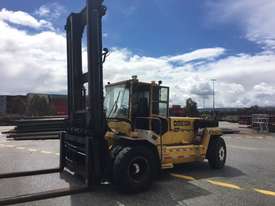 OMEGA 16-12W WIDE TRACK FORKLIFT - picture0' - Click to enlarge
