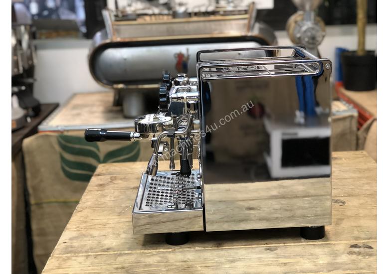 Click to view full size photos ROCKET MOZZAFIATO TIPO V 1 GROUP ESPRESSO COFFEE MACHINE PROSUMER HOME