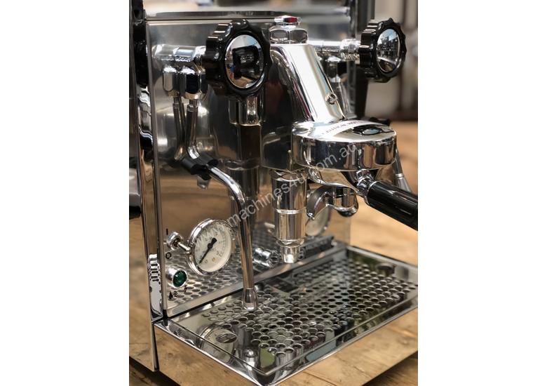 Click to view full size photos ROCKET MOZZAFIATO TIPO V 1 GROUP ESPRESSO COFFEE MACHINE PROSUMER HOME