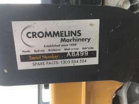 CROMMELINS CONCRETE TROWEL - picture2' - Click to enlarge