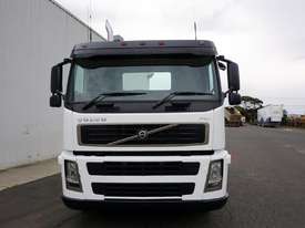 2006 Volvo FM13 Automatic Day Cab Prime Mover - picture1' - Click to enlarge