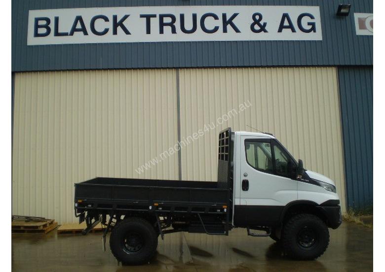 caption Iveco Daily 50C 17/18 Cab chassis Truck