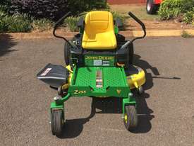 John Deere Z255 Zero Turn Lawn Equipment - picture0' - Click to enlarge
