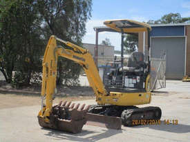 Komatsu PC18 Tracked-Excav Excavator - picture0' - Click to enlarge