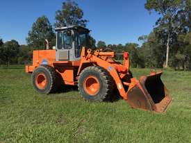 Hitachi LX100 Loader - picture0' - Click to enlarge