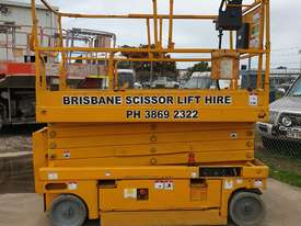 32ft Electric Scissor Lift 10 metres - picture1' - Click to enlarge