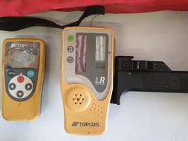 Topcon RLSV2S Dual Grade Laser Level - picture1' - Click to enlarge