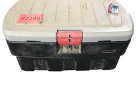 Rubbermaid 132.4 Ltr  Rugged Storage Action Packer Lockable Toolbox - picture0' - Click to enlarge