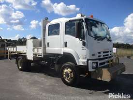 2010 Isuzu FTS 800 - picture0' - Click to enlarge