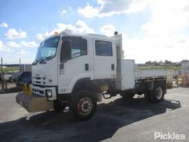 2010 Isuzu FTS 800 - picture2' - Click to enlarge