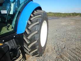 New Holland TD5.95 - picture2' - Click to enlarge