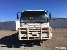 1999 Mitsubishi Fuso Fighter - picture1' - Click to enlarge