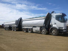Mack QANTUM Tipper Truck - picture1' - Click to enlarge
