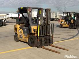 Caterpillar DP25NT - picture0' - Click to enlarge