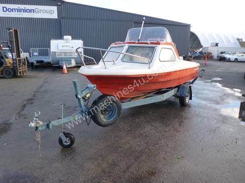 Circa 1973 16ft Bertram Caribbean Sandpiper Boat with 1973 Newhol 16ft Trailer