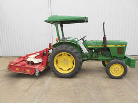 John Deere 950 2WD Tractor - picture0' - Click to enlarge