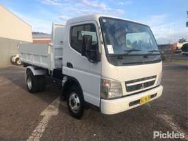 2010 Mitsubishi Fuso Canter 7/800 - picture0' - Click to enlarge