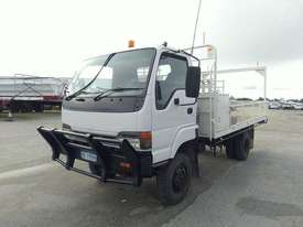 Isuzu NPS - picture1' - Click to enlarge