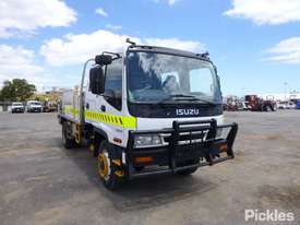 2001 Isuzu FSS500 - picture0' - Click to enlarge