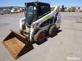 2013 Bobcat S590 - picture2' - Click to enlarge